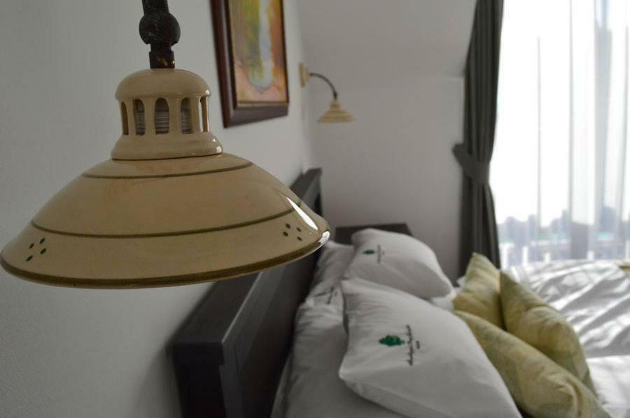 Somhegyi Oereg Harsfak Major Vendeghaz Bed & Breakfast Bakonybel Ngoại thất bức ảnh