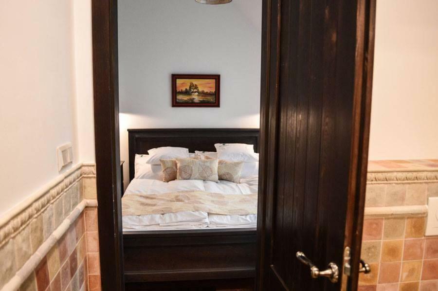 Somhegyi Oereg Harsfak Major Vendeghaz Bed & Breakfast Bakonybel Ngoại thất bức ảnh